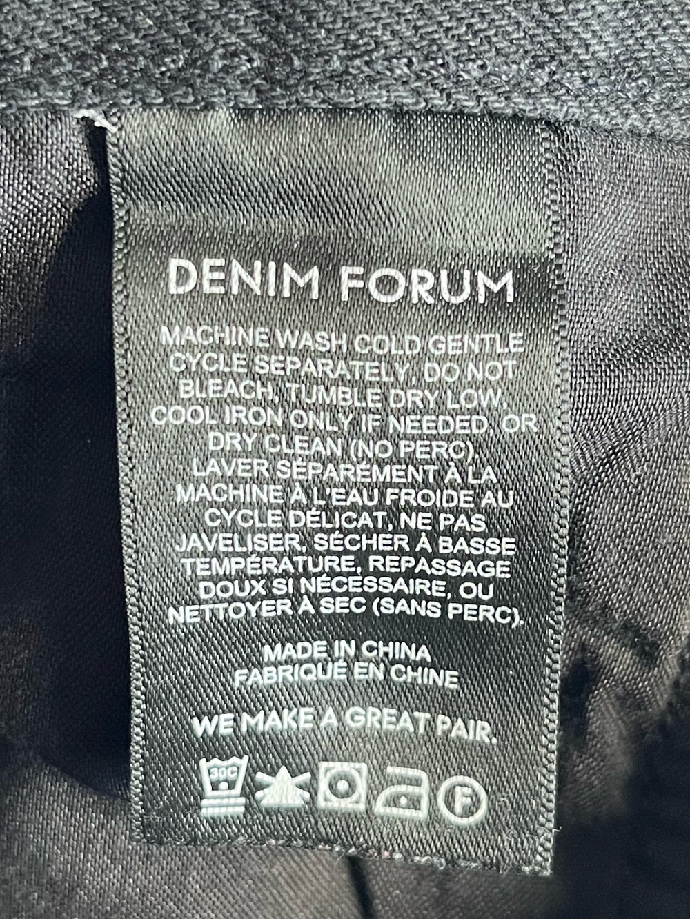 Aritzia Denim Forum The Joni High Rise Loose Black Distressed Jeans Size 24 - Picture 10 of 16
